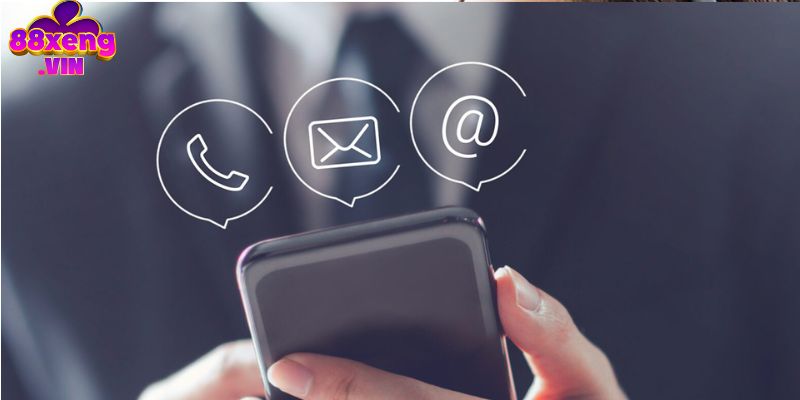Liên hệ Xeng88 qua chatbox